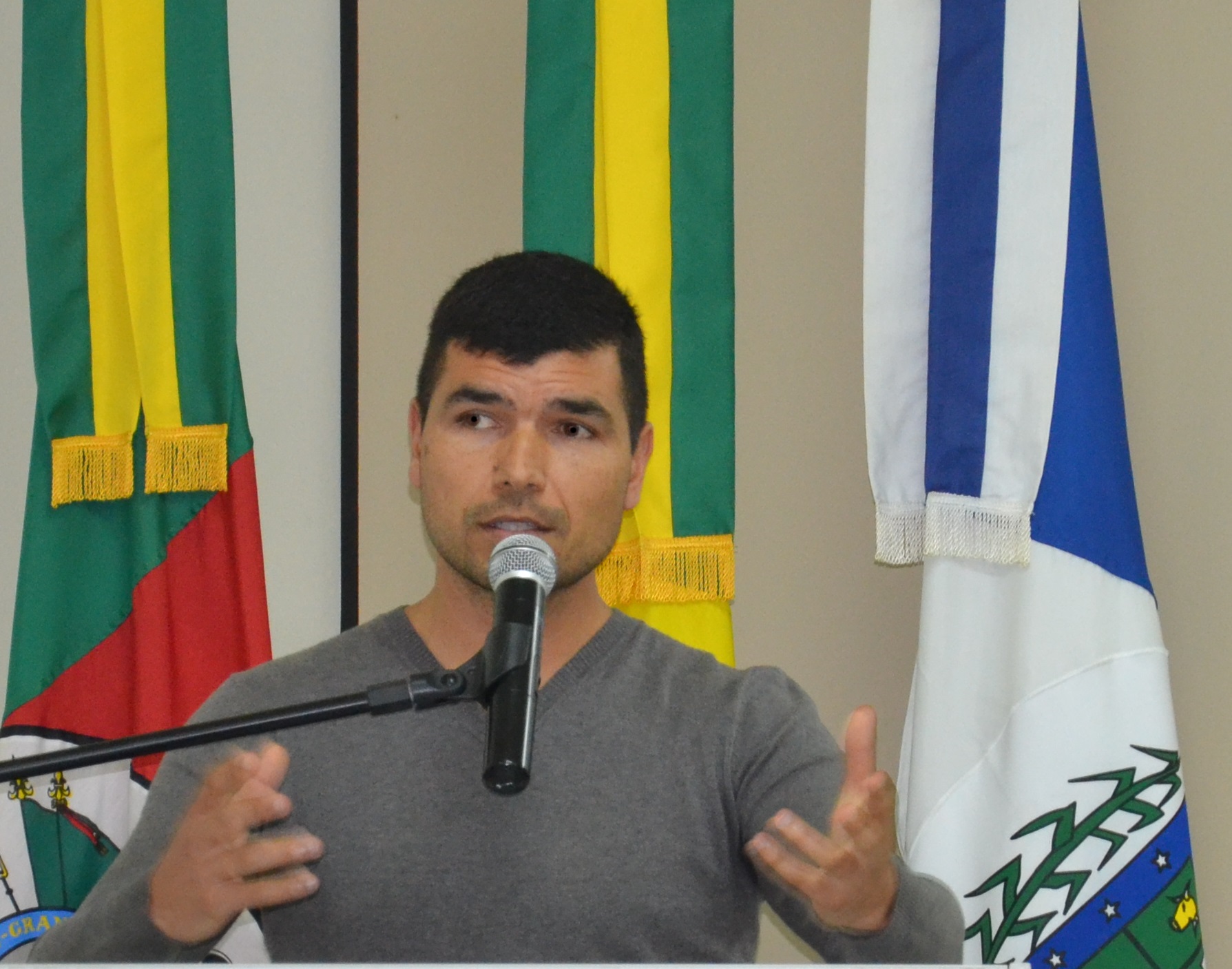 Marcelo Gaúcho sugere fechamento de uma avenida para lazer