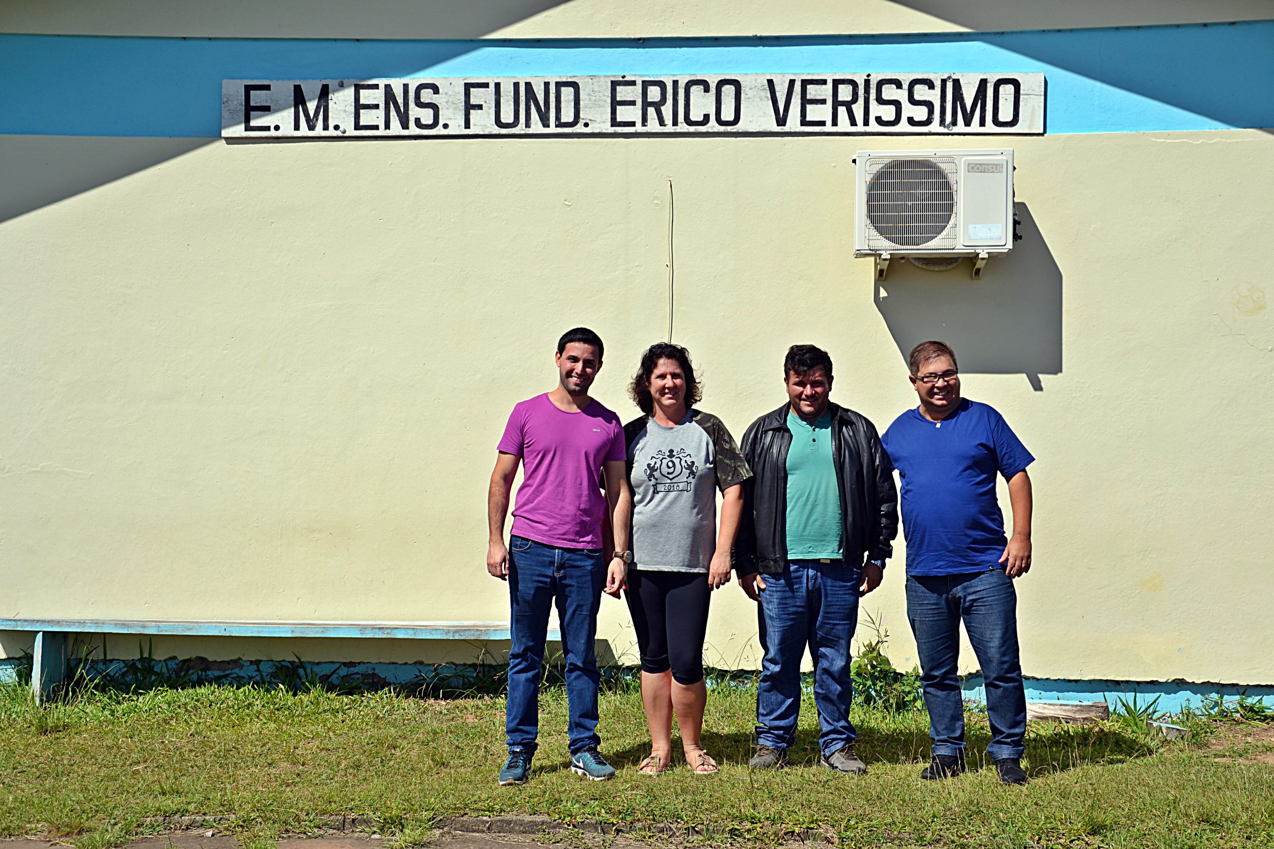 Massulo e Samuka visitam Escola Érico Veríssimo em Chicolomã