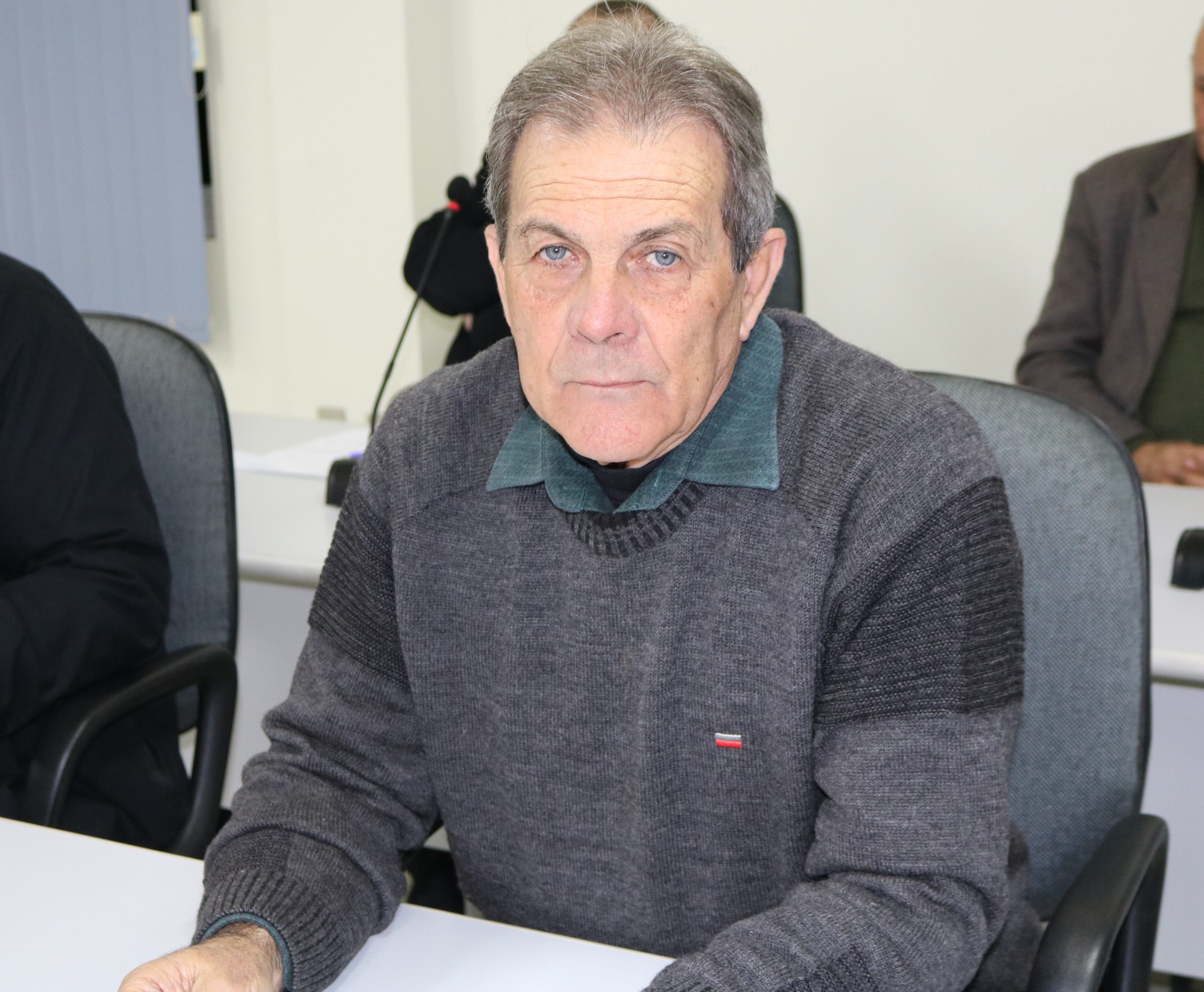 Jair Belloli quer que carros do município sejam identificados através de adesivos com a bandeira de SAP