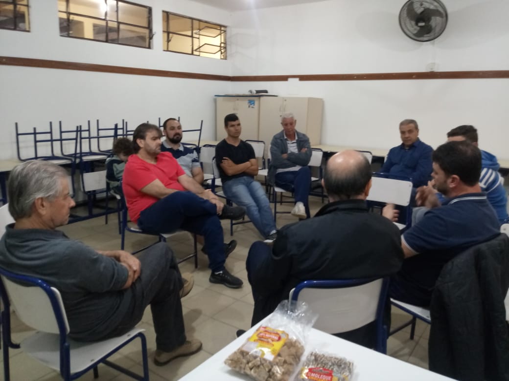 Marcelo realiza reunião entre Corsan e moradores da Costa da Miraguaia