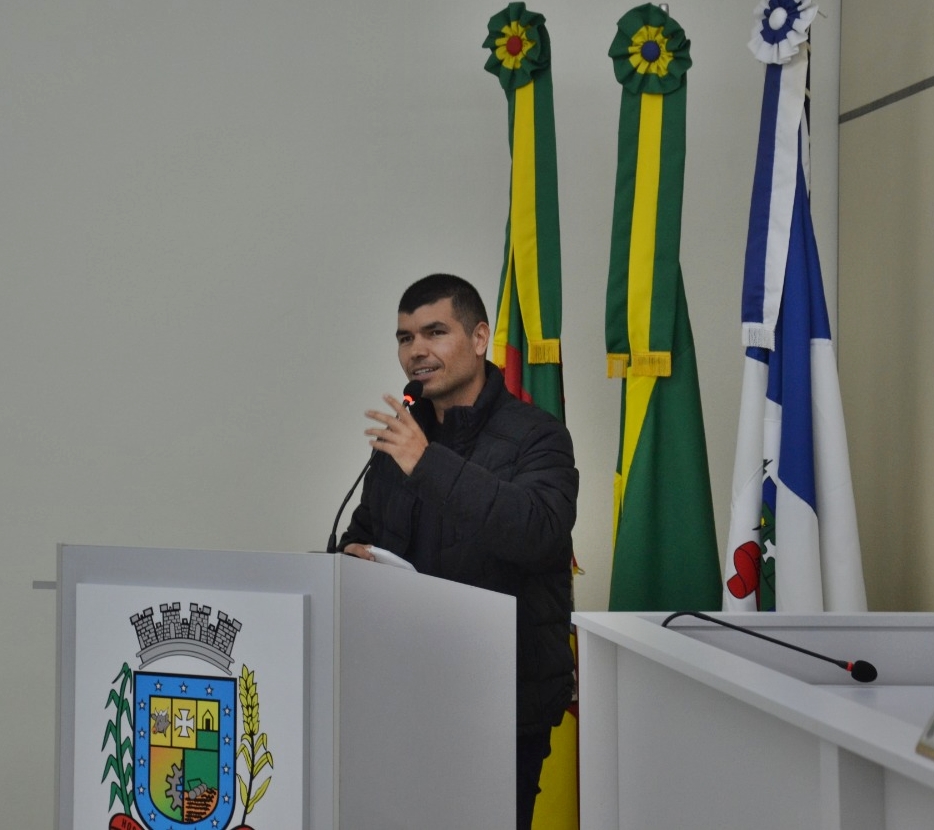 Marcelo cobra da Prefeitura ações para evitar enchentes e alagamentos no município