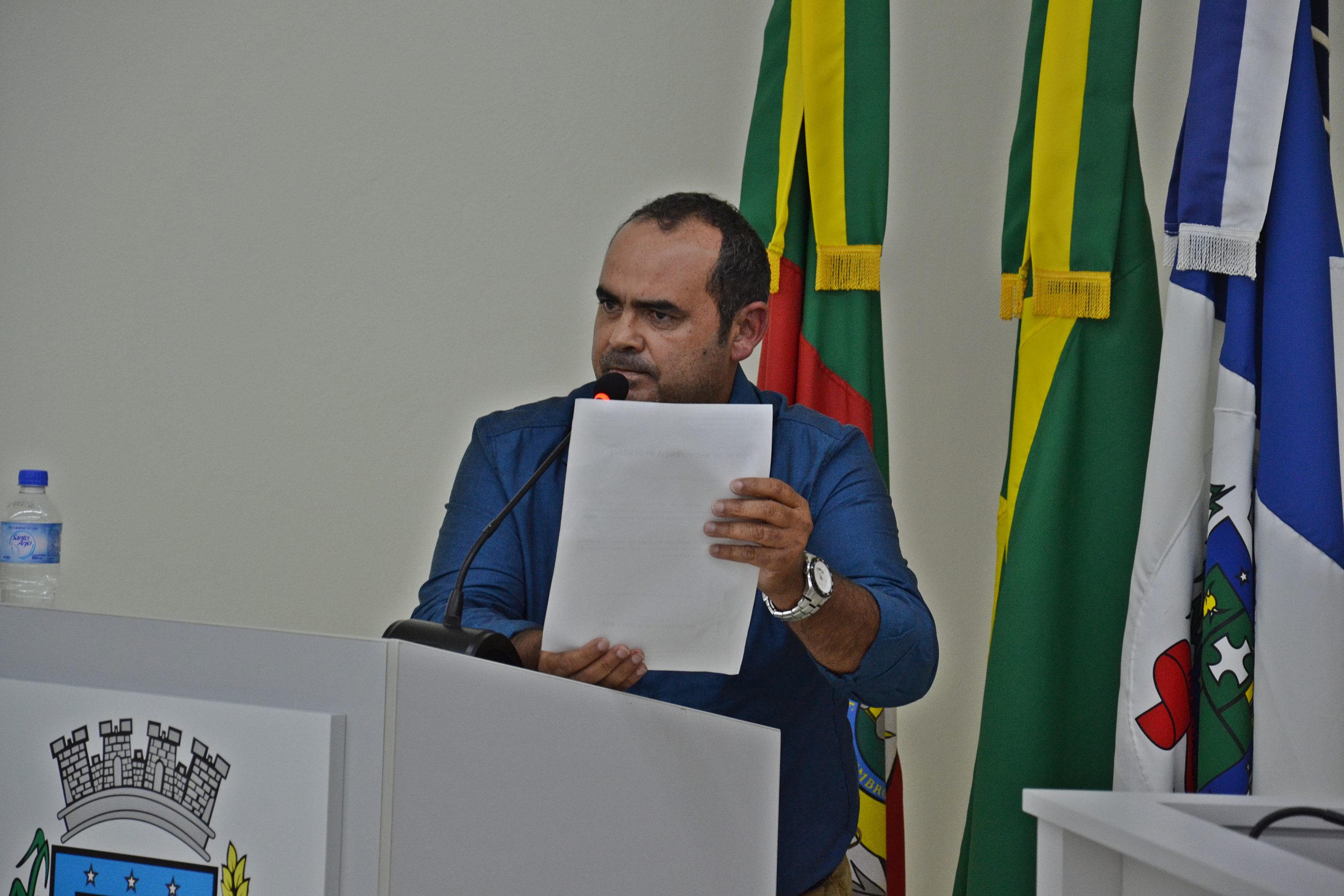 Vieira solicita a instalação de um abrigo de passageiros na Vila Palmeira