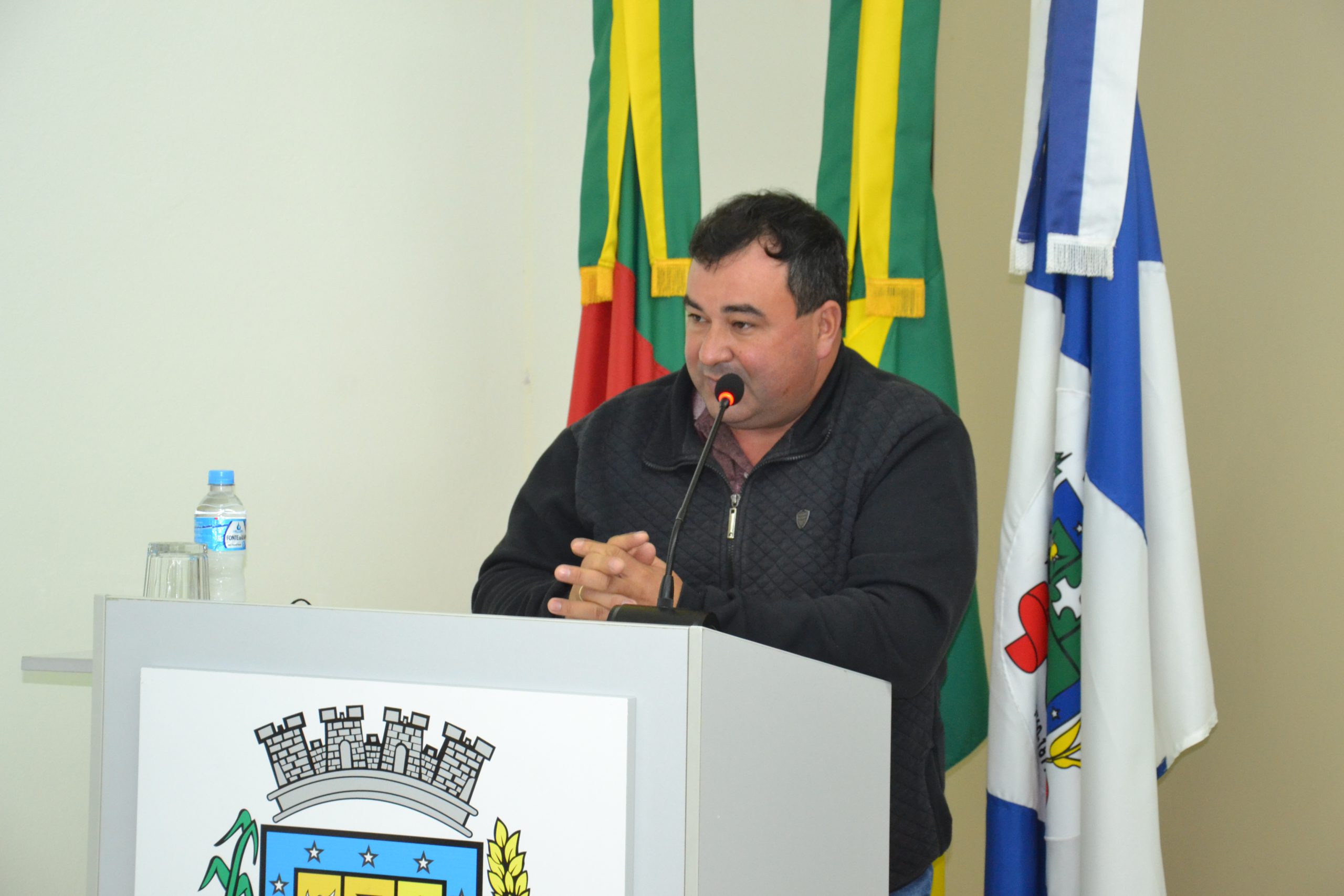 Presidente da Câmara e os vereadores cobram reunião com a nova empresa prestadora de serviços de iluminação pública em Santo Antônio