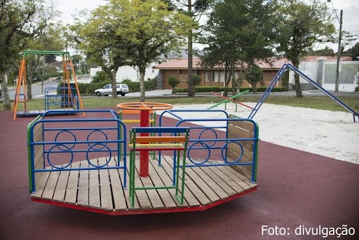 Projeto que prevê instalação de brinquedos adaptados para crianças com deficiência em áreas públicas e privadas é aprovado pela Câmara de Vereadores