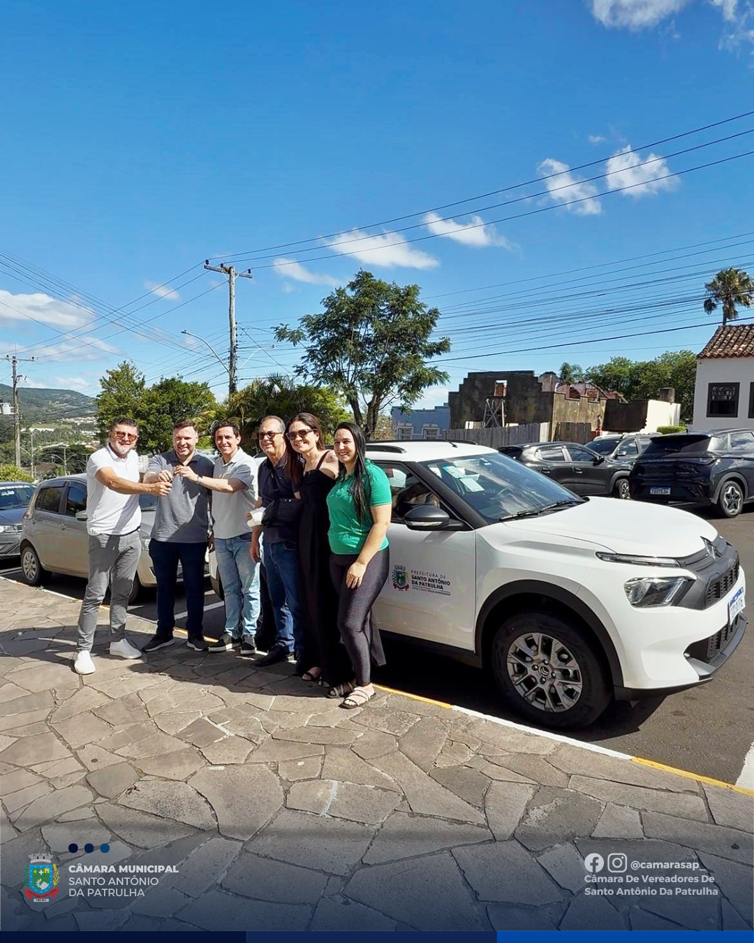 Secretaria Municipal da Saúde recebe veículo 0KM para reforçar serviços