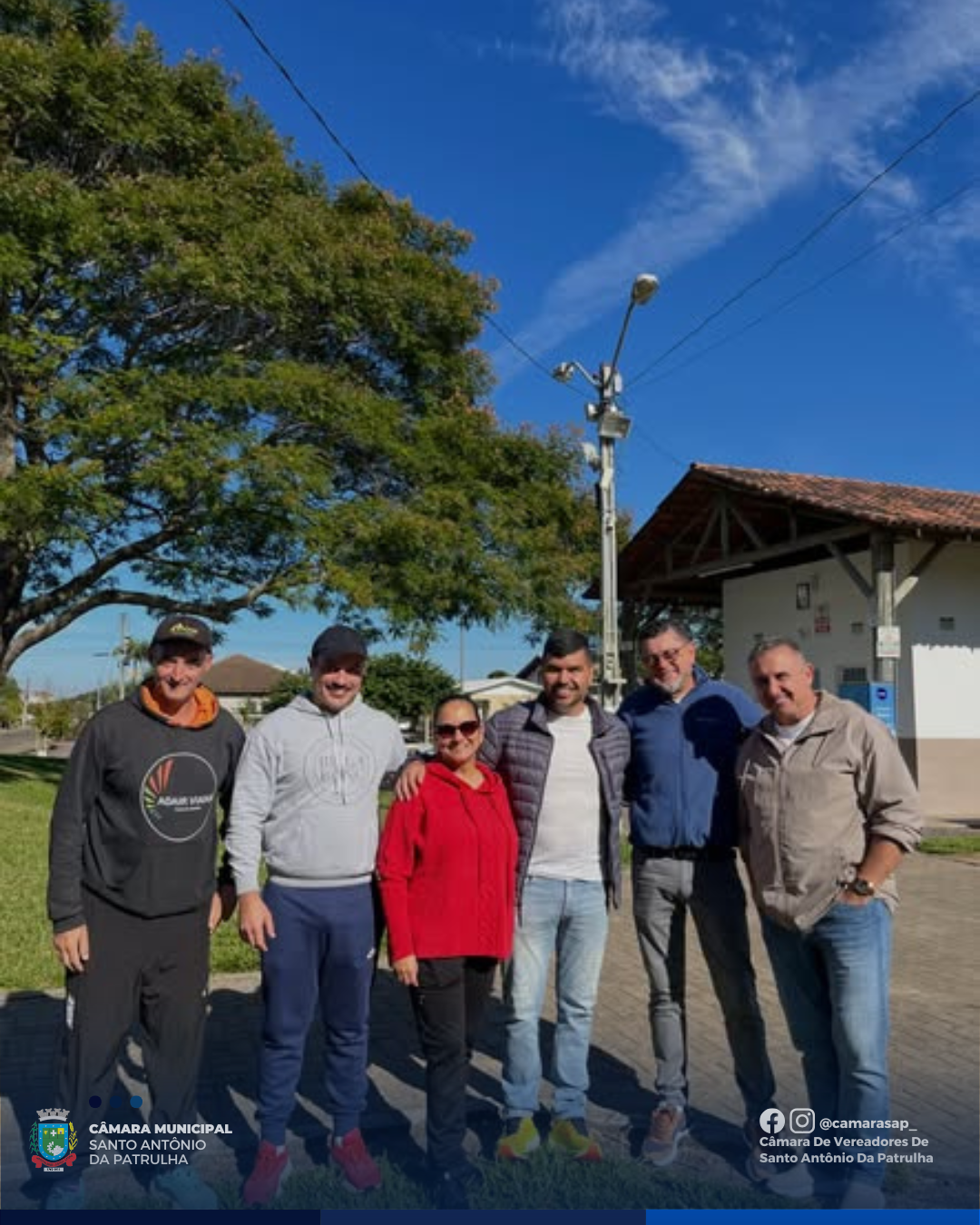 Presidente Ezequiel Peixoto prestigia entrega de novos uniformes do Projeto Pé de Moleque